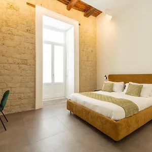 pignasuite-naples.hotels-amalfi.com/