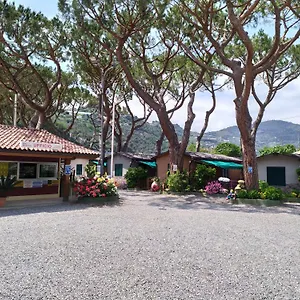camping-roma.hotelitalianriviera.com/